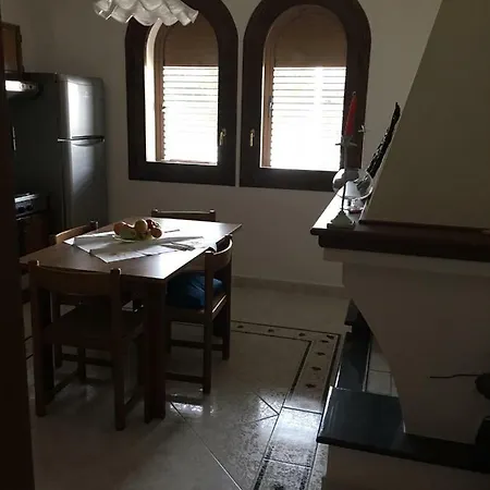 Konukevi Casa Tiziano Orosei